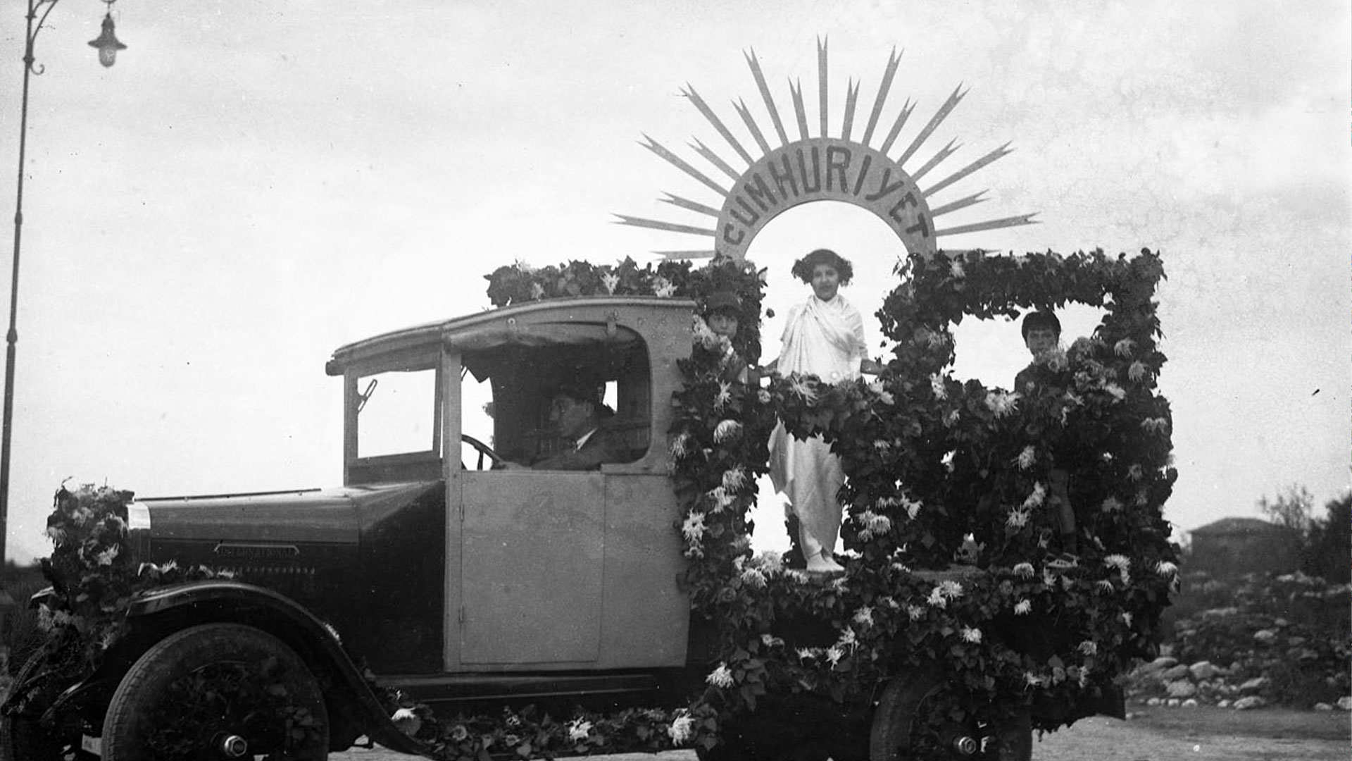 Exhibition Tours for Republic Day slide 0