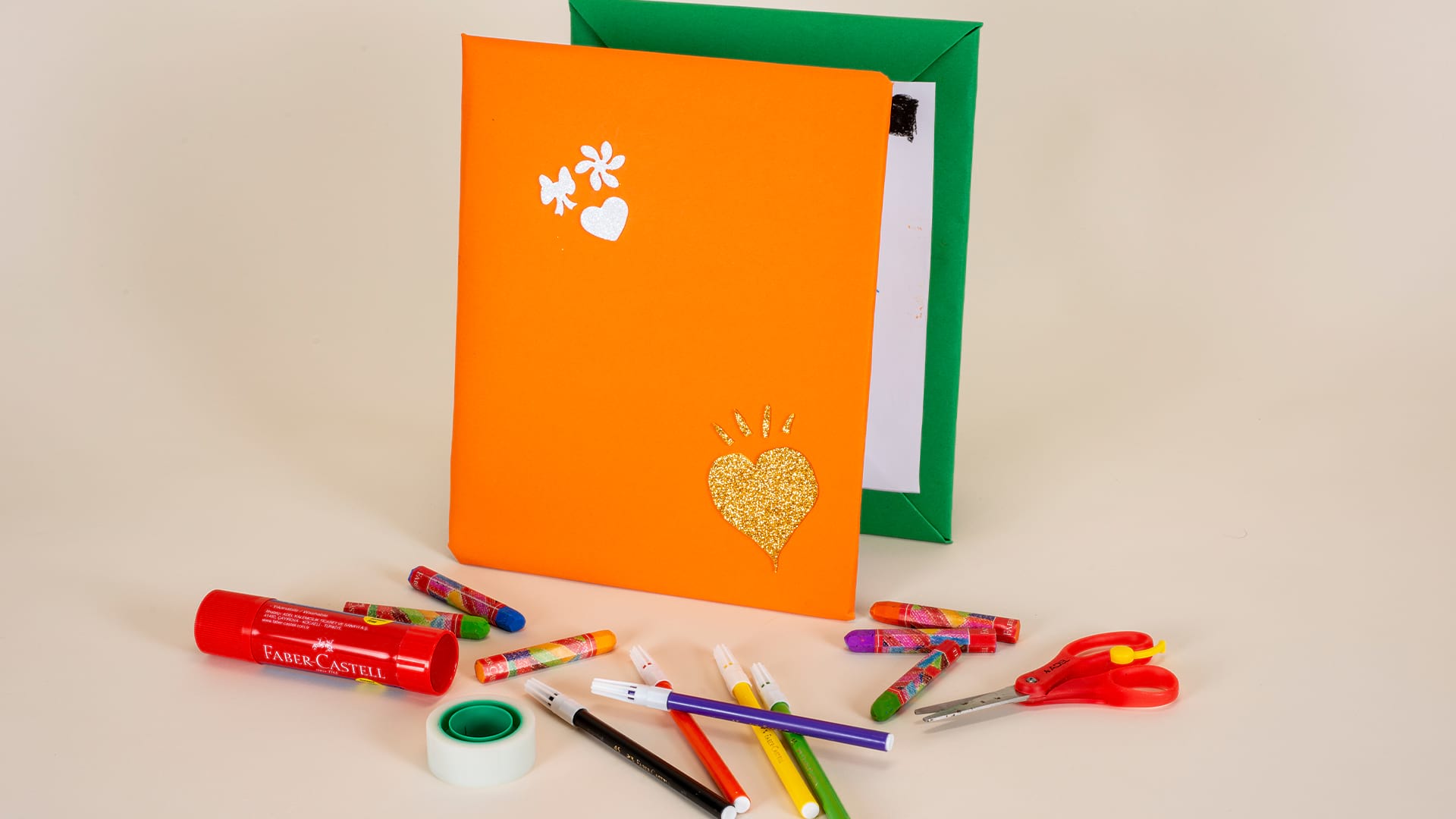Designing Accordion-Folded Notebooks Special for Mother’s Day slide 0
