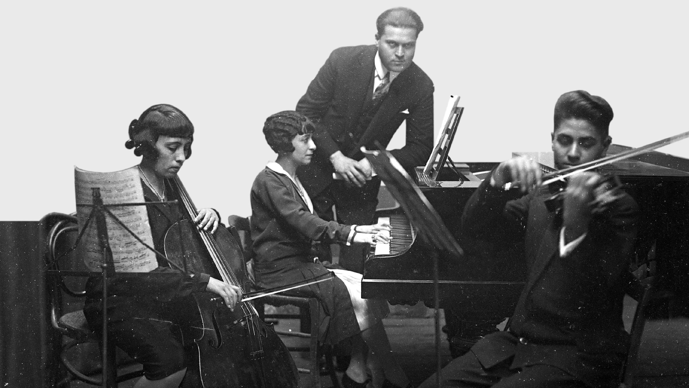 Camerata in Pera<br>Hande Cangökçe & Kaan Buldular  slide 0